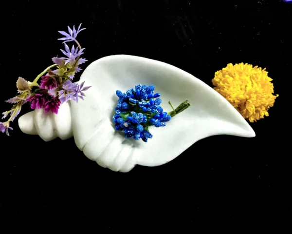 Marble Shell Shaped Bowl - Image 3