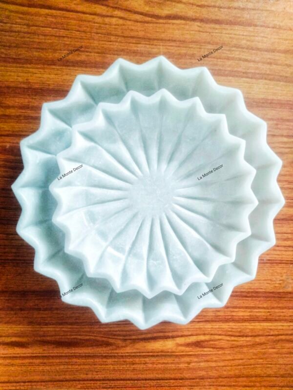 Modern Home Decor Bowl – Ruffled Elegance in White Marble - Image 2