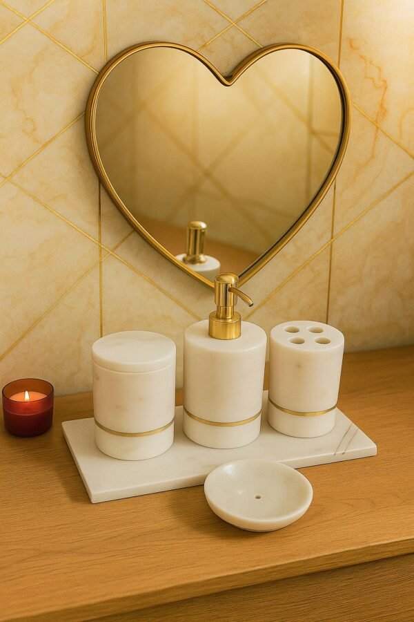 La Monte Marble with Brass Inlay Bathroom Set - Image 3