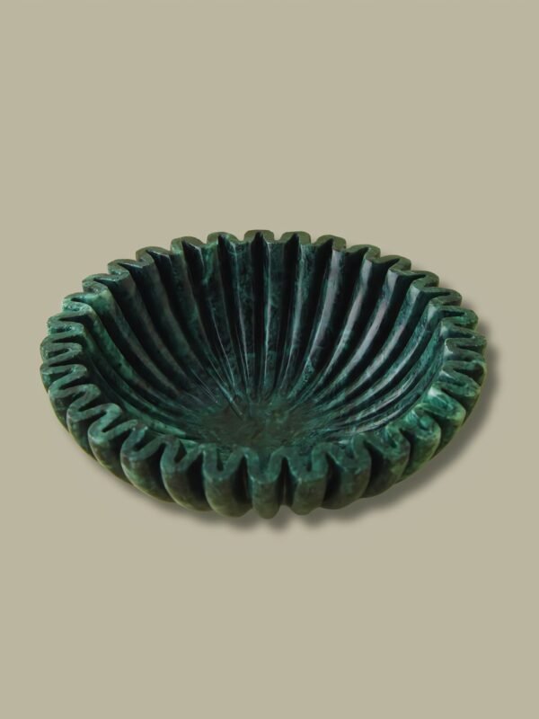 Green Marble Ruffle Scalloped Bowl - Image 4